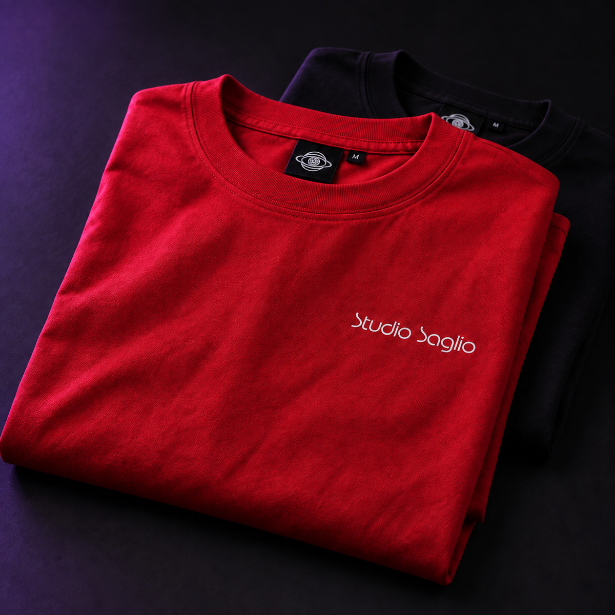 T-shirt rouge STUDIO SAGLIO, vue rapprochée de face